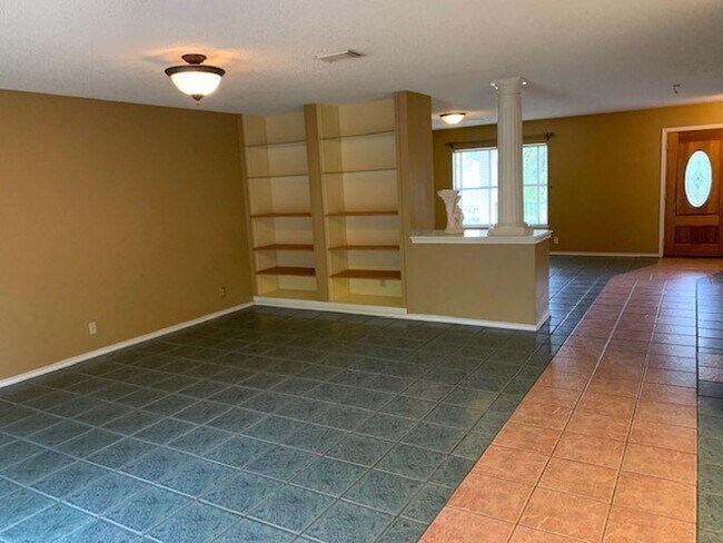 Foto del edificio - Charming 3-bedroom home in the coveted Par...