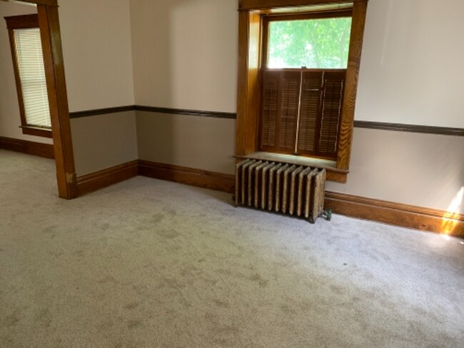 Foto del edificio - 2467 3rd St