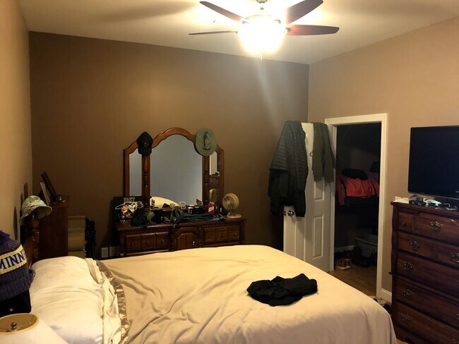 Bedroom/Walk-In Closet - 360 S Elm St