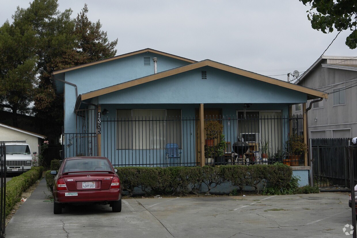 Foto principal - 1355 84th Ave