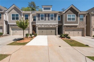Building Photo - 2251 Mulsanne Dr