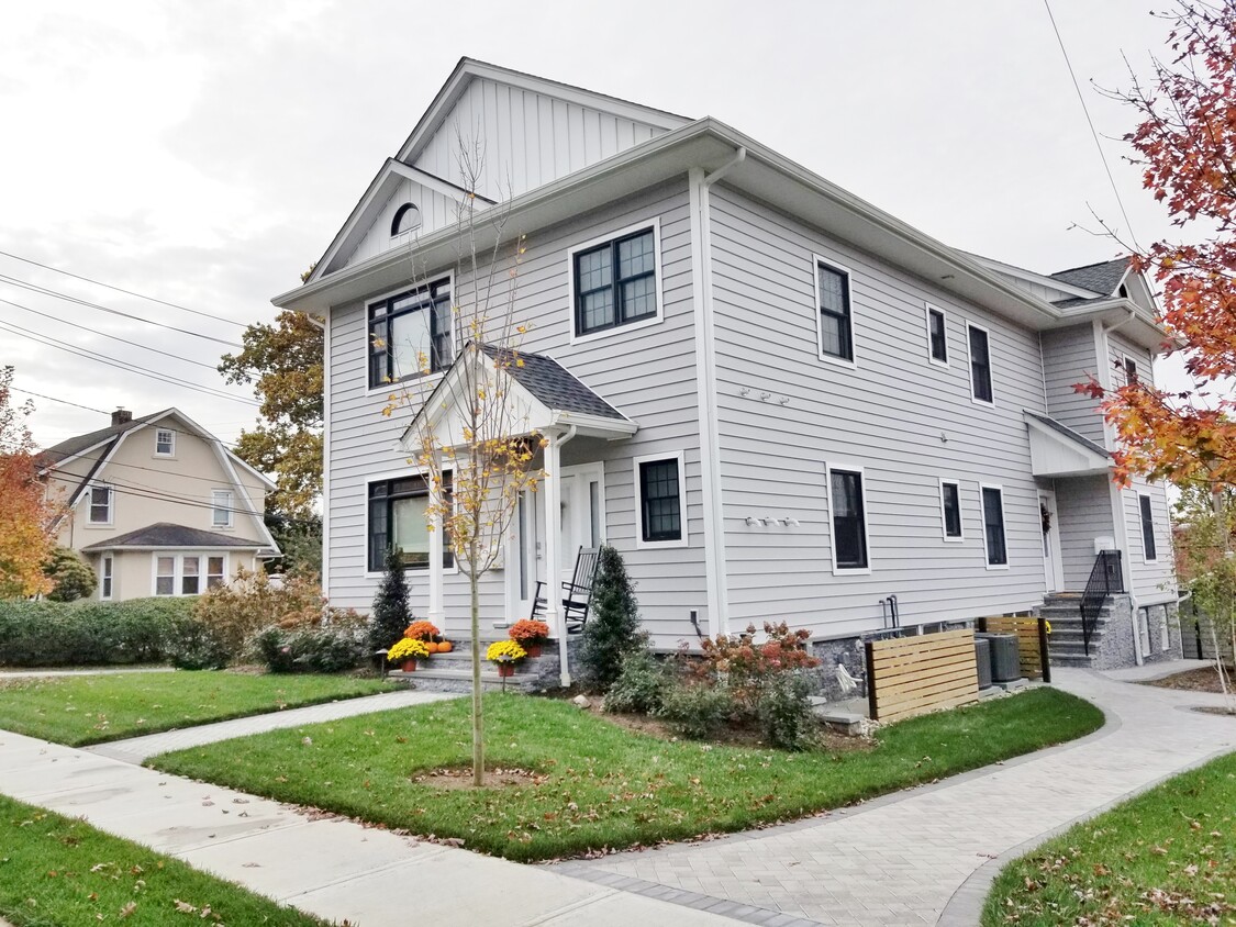 60 Harrison Ave Unit B, Waldwick, NJ 07463 Apartments in Waldwick, NJ