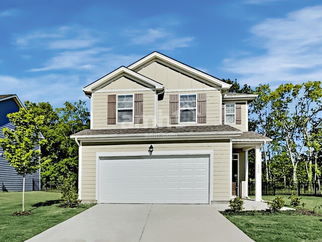 Building Photo - 4300 Longfellow Dr