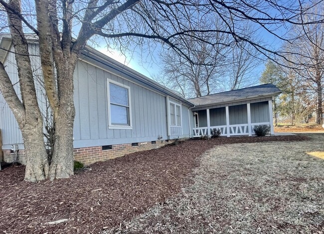 Building Photo - 4959 Forest Ridge Dr