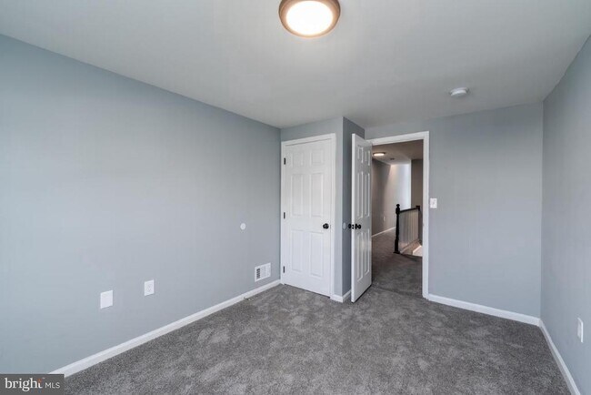 Foto del edificio - 426 N Collington Ave