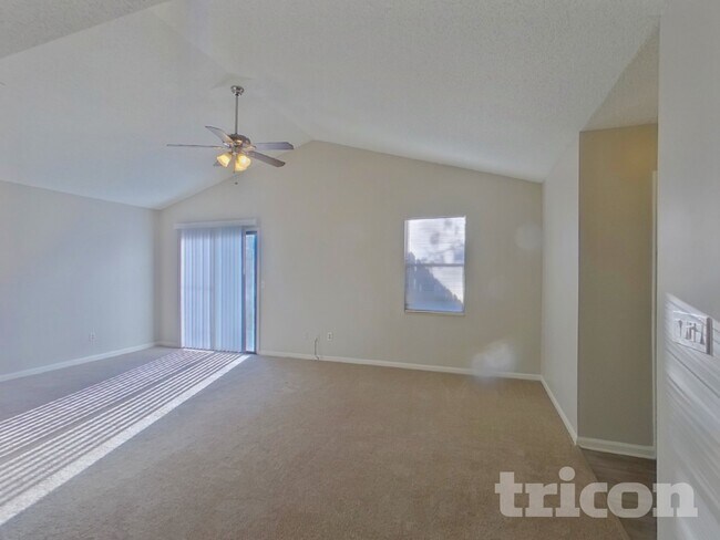 Foto del edificio - 8168 Fort Lee Trail