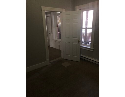 Building Photo - 1060 Chicopee St