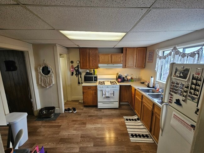 Building Photo - 125 Lorentz St