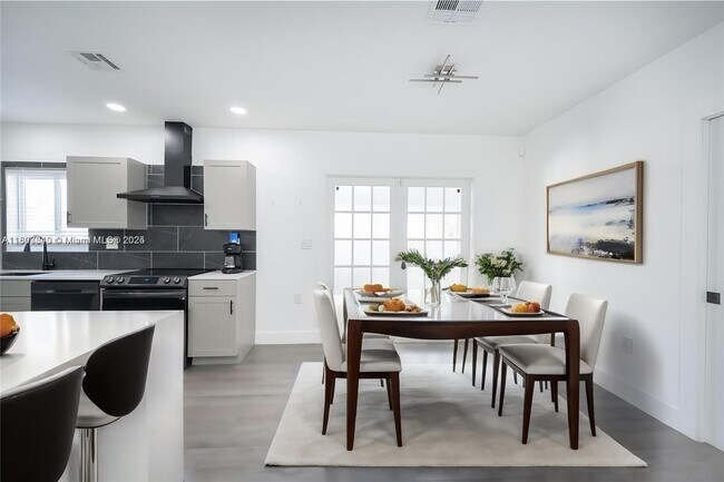 Foto del edificio - 305 NW 122nd St