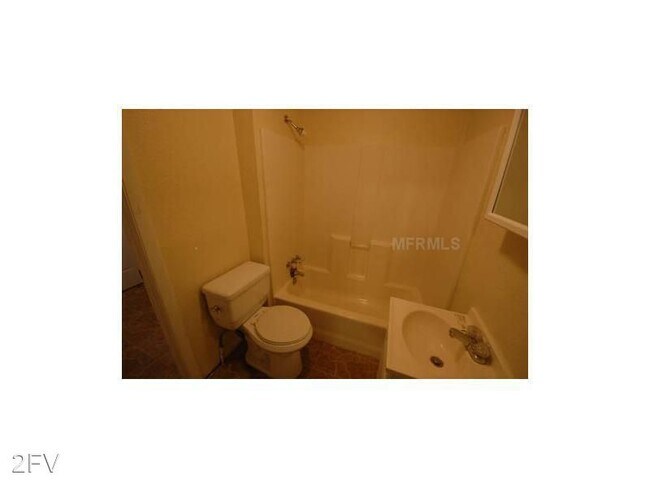 Building Photo - 4 br, 2 bath House - 305 E Adalee St