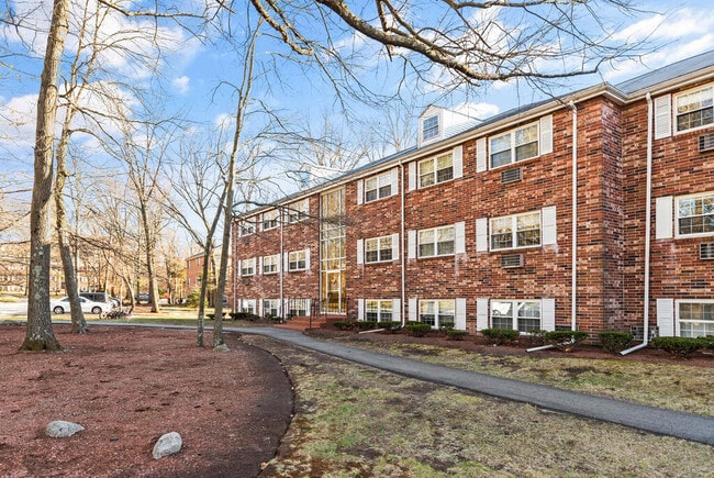 Building Photo - 101 Edgelawn Ave