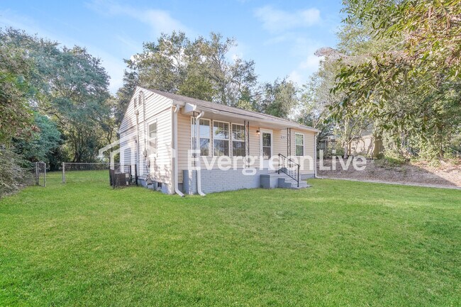 Foto del edificio - 2809 Jordan St