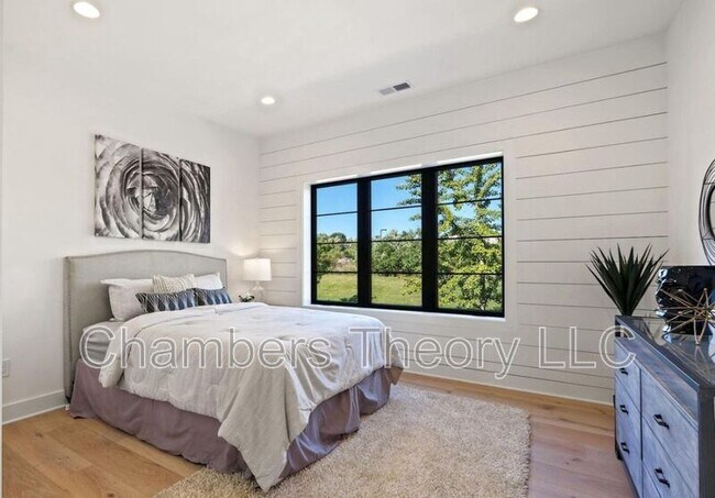Foto del edificio - 1635 Holbrook St NE