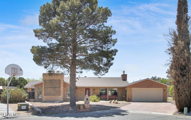 Foto del edificio - 779 Clay Ct