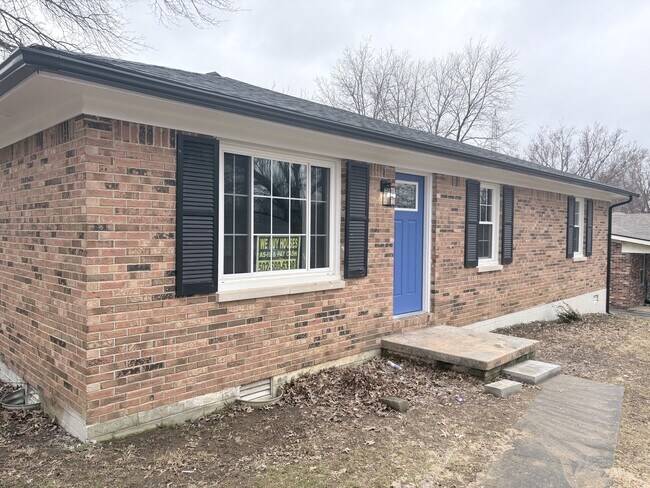 Foto del edificio - 103.5 Ann Dr