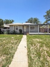 Building Photo - 1207 E Scharbauer St