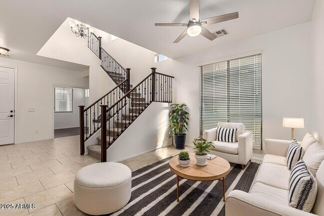Foto del edificio - 390 W Wisteria Pl