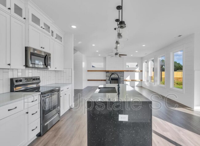 Foto del edificio - 310 Ben Johnson Rd