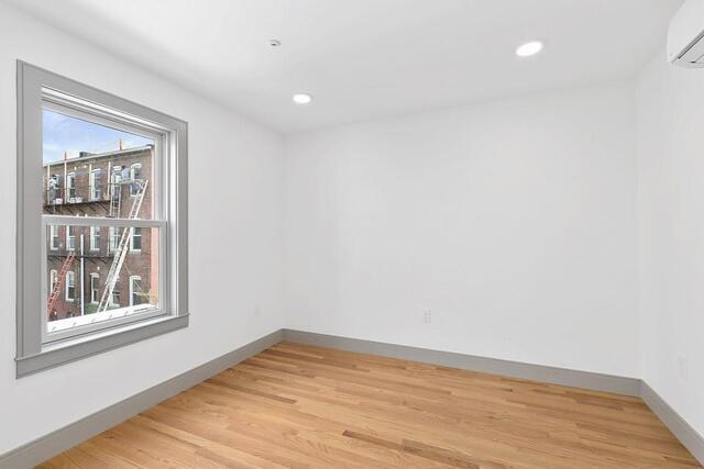 Building Photo - 4 Coppersmith Way