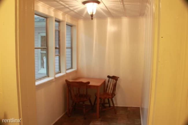 Building Photo - 4 br, 2 bath House - 912 9th Street