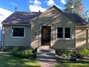 Building Photo - 5840 Tioga St