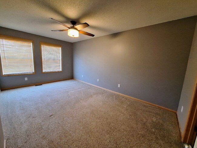 Foto del edificio - 2411 121st Cir NE