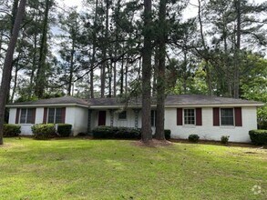 Building Photo - 2206 Gornto Rd