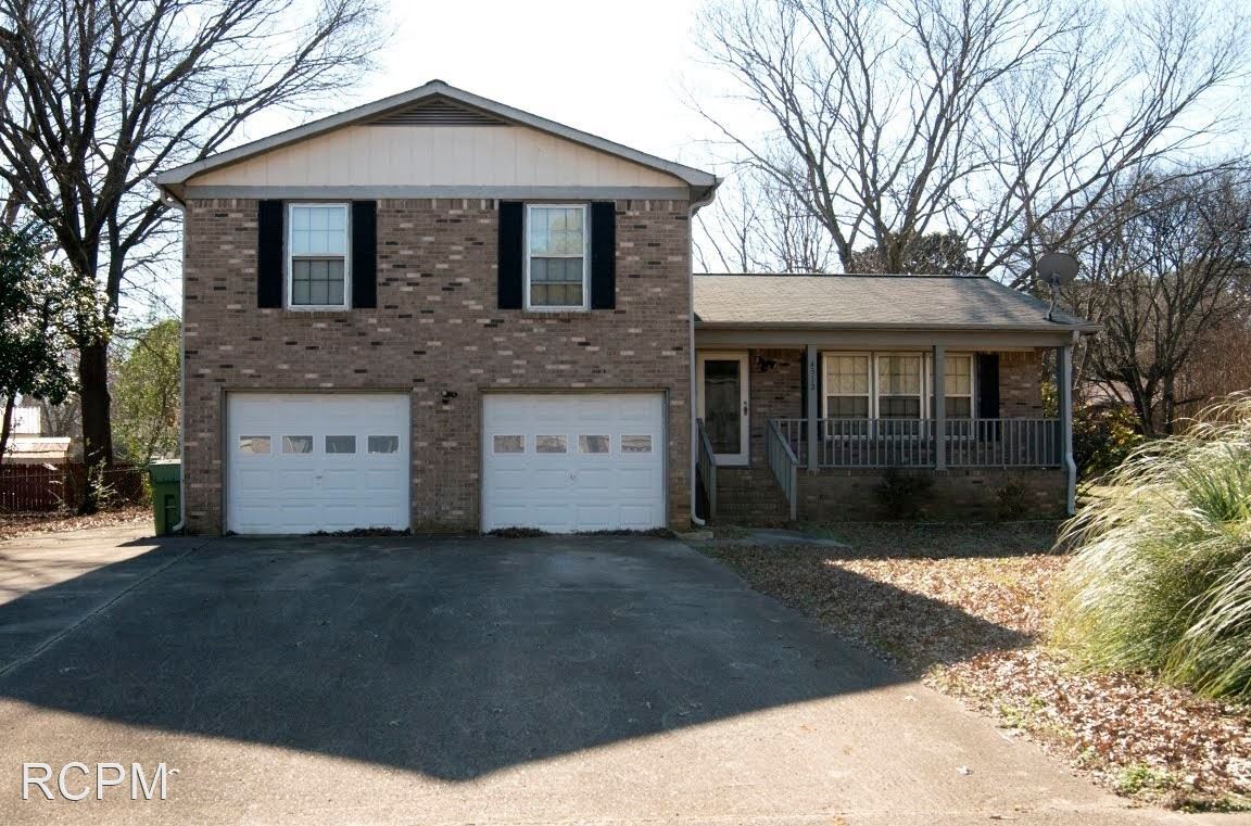 Primary Photo - 3 br, 2.5 bath House - 4512 Calvert RD