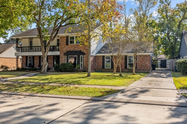 Foto del edificio - 326 Bayou View Dr