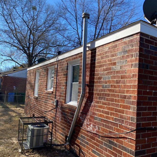 Building Photo - 2344 Banks AvenueMuscogee County062 033 005