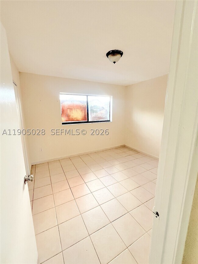 Foto del edificio - 5712 W 25th Ct