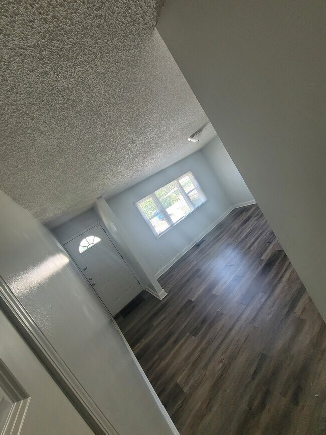 Foto del edificio - 612 Poplar St