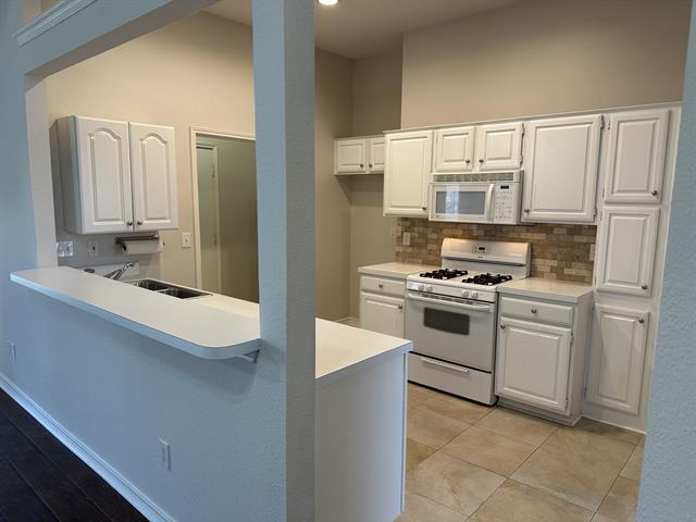 Building Photo - 8301 Kent Dr