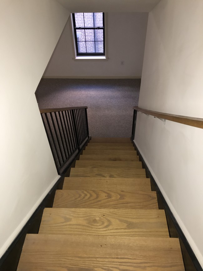 Stairs to 2nd floor - 1206 Shockoe Ln