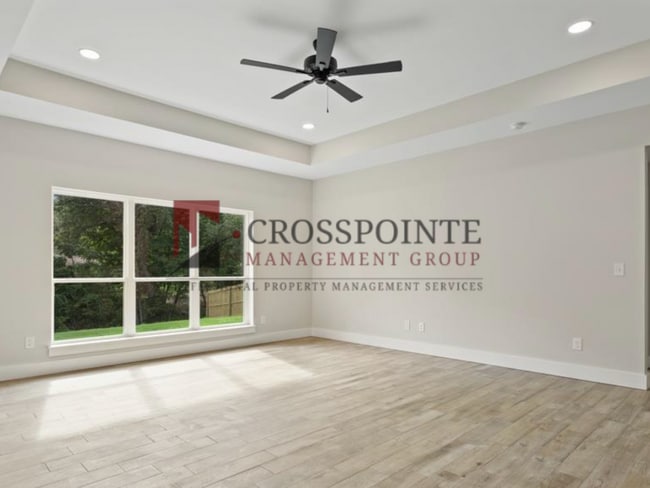 Building Photo - Beautiful and Spacious 3-Bedroom, 2-Bath Rental Home with Modern Finishes