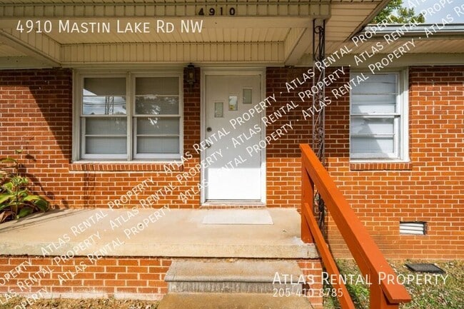 Foto del edificio - 4910 Mastin Lk Rd NW