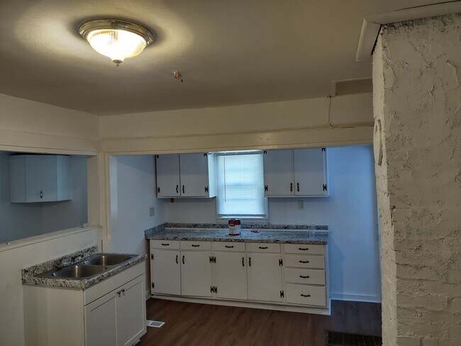 Foto del edificio - 202 Hillview Ave