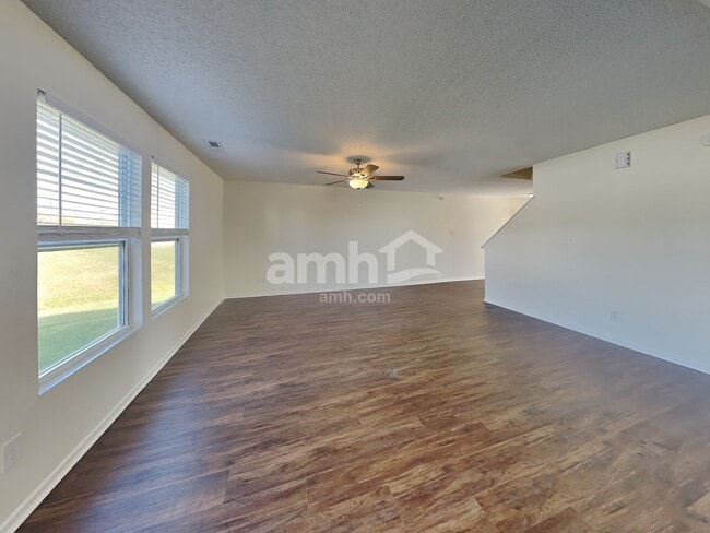 Foto del edificio - 7950 States Bend Ln