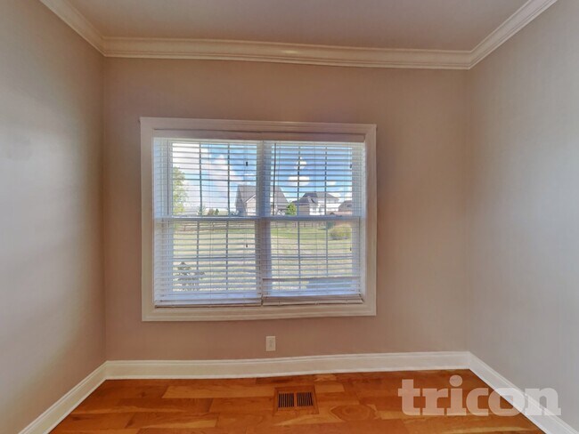 Building Photo - 1410 Deerskin Ct