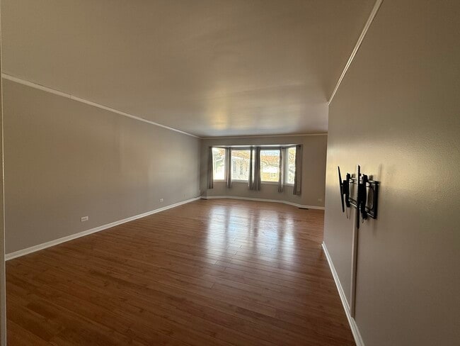 Building Photo - 3108 Roberts Dr