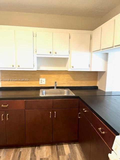 Building Photo - 2 bedroom in North Miami Beach FL 33162
