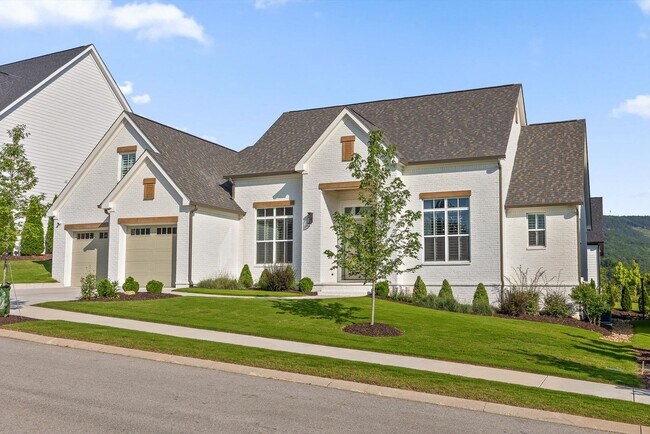 Foto del edificio - Home for sale in prestigious Black Creek!