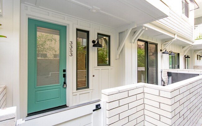 Foto del edificio - Want to live in the Carlsbad Village!