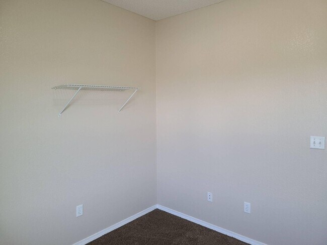 Foto del edificio - 3264 Bell Point Dr