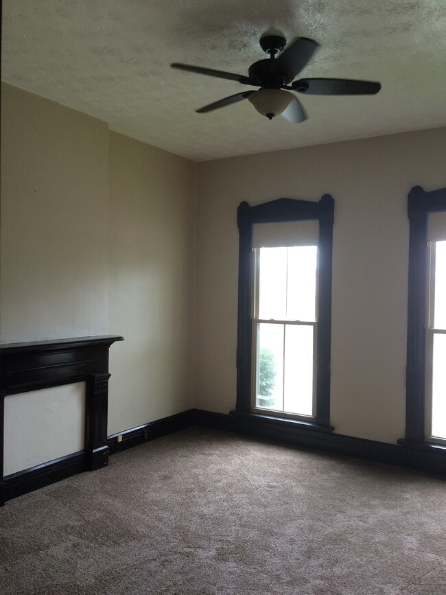 Photo - 227 James St Townhome