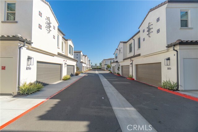 Foto del edificio - 17532 Cameron Lane
