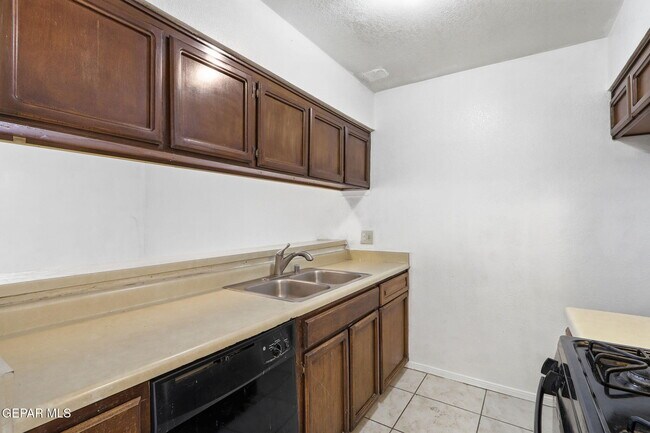 Building Photo - 3208 Isla Morada Dr