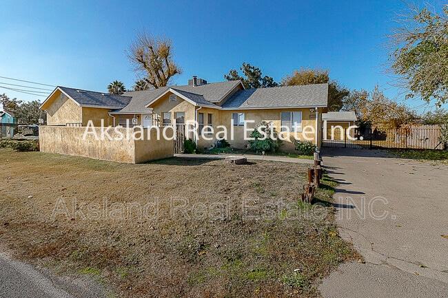 Building Photo - 7937 Endow Rd S
