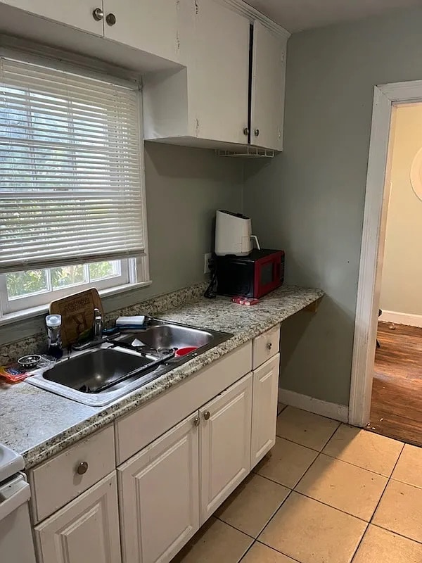 Foto del edificio - Room in House on Bethel Rd