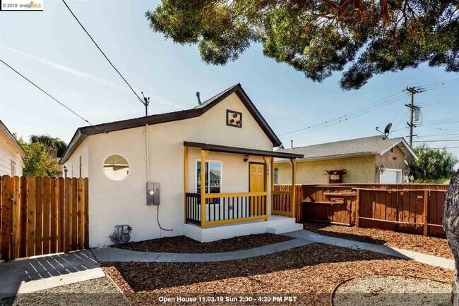 Photo - 106 Chanslor Ave House